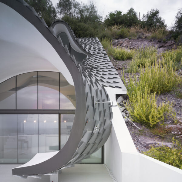 energy-efficient-cave-house