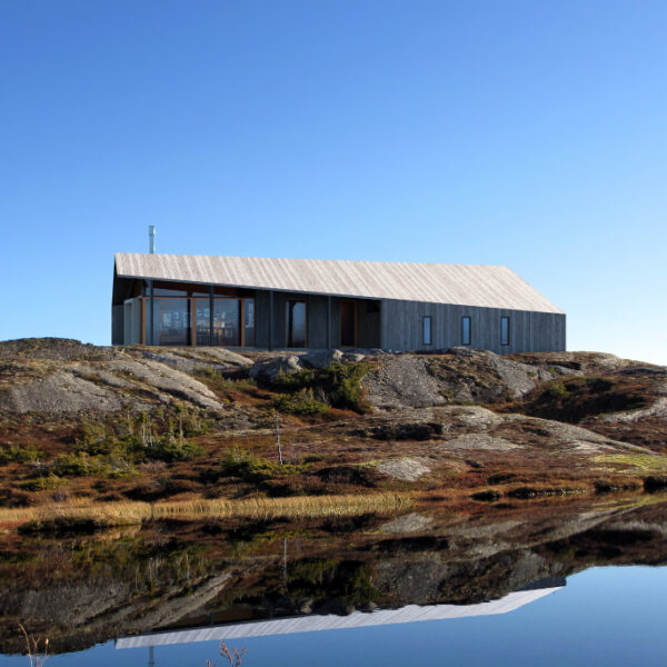 prefab off grid cabin