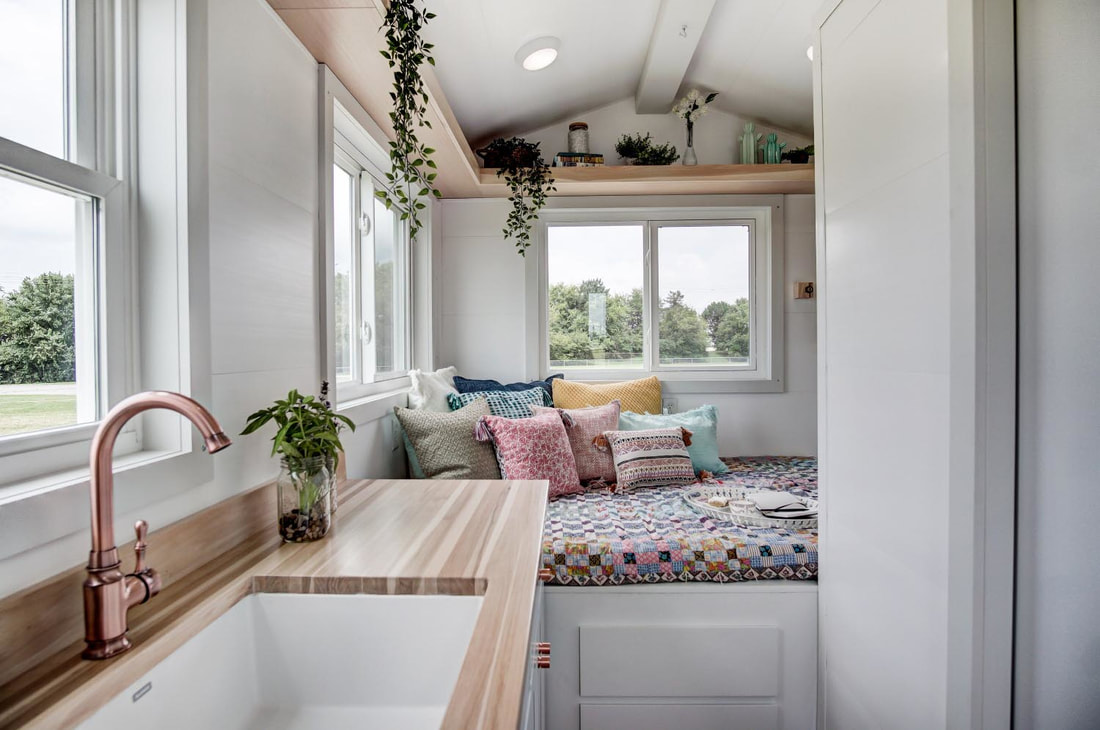 Image showcasing Affordable Tiny Off-The-Grid Weekend Retreat – Offgrid101