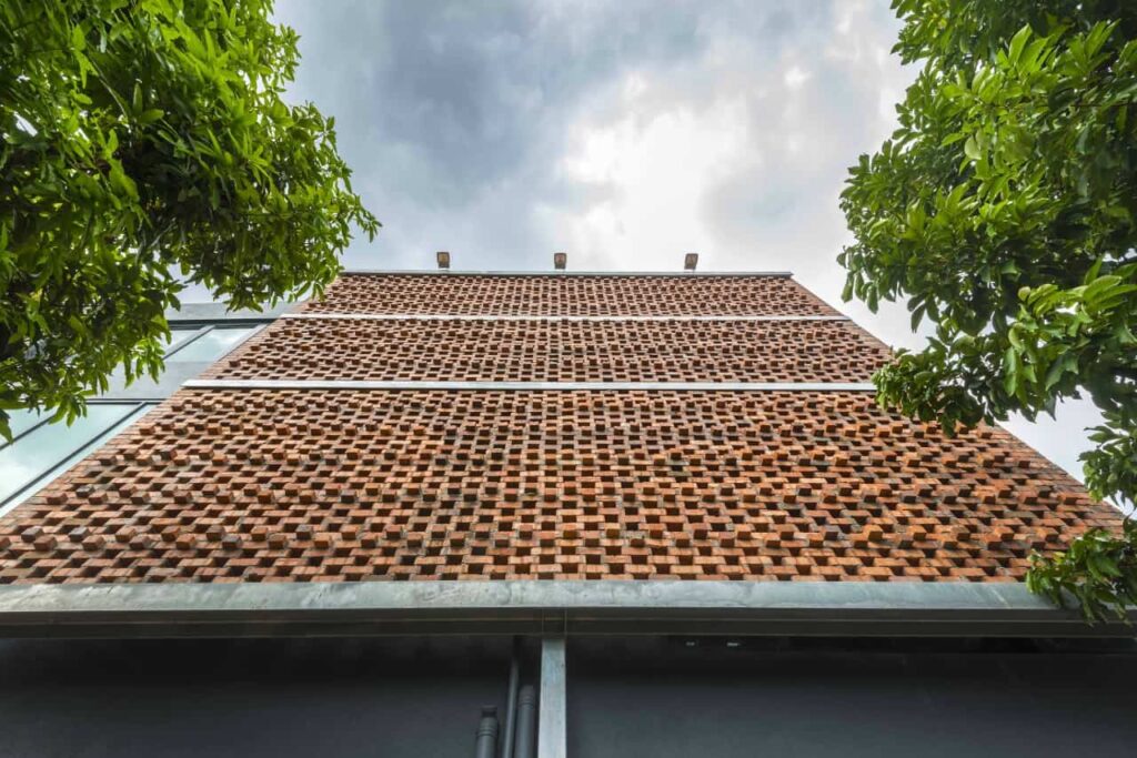 clay-roof-house2-2